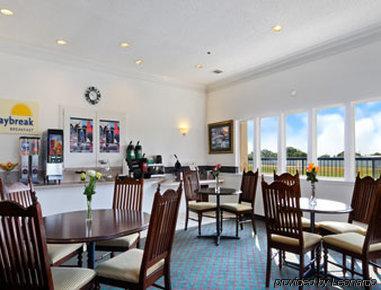 Days Inn By Wyndham Ennis Restaurant billede